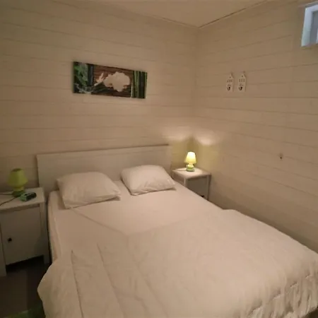 Stylish With בקתה *